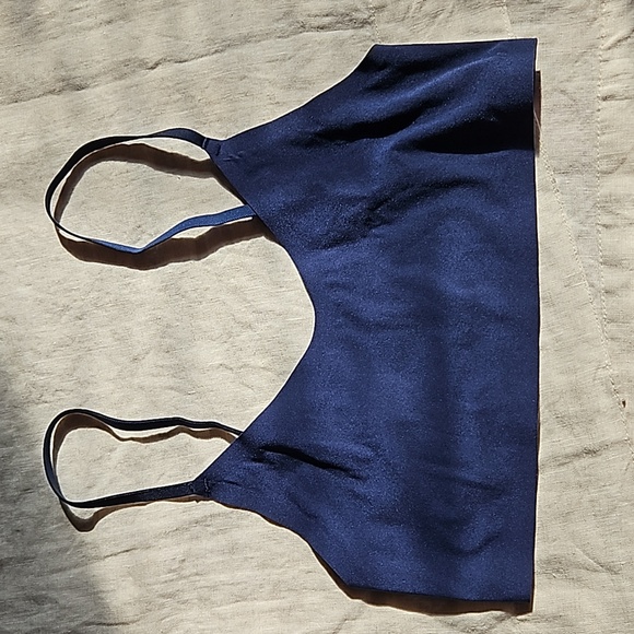 Victoria's secret seamless Indigo bralette size small - Picture 7 of 8